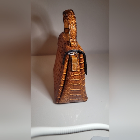 Handbag - Picture 6 of 12